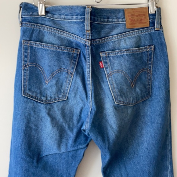 Levi’s Straight Leg Jeans - Picture 6 of 13
